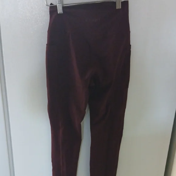 Chic Burgundy High-Rise Leggings - Picture 6 of 7